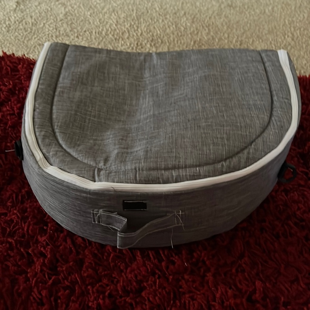 Infant sleeper & pop up carrying bag with toys. New